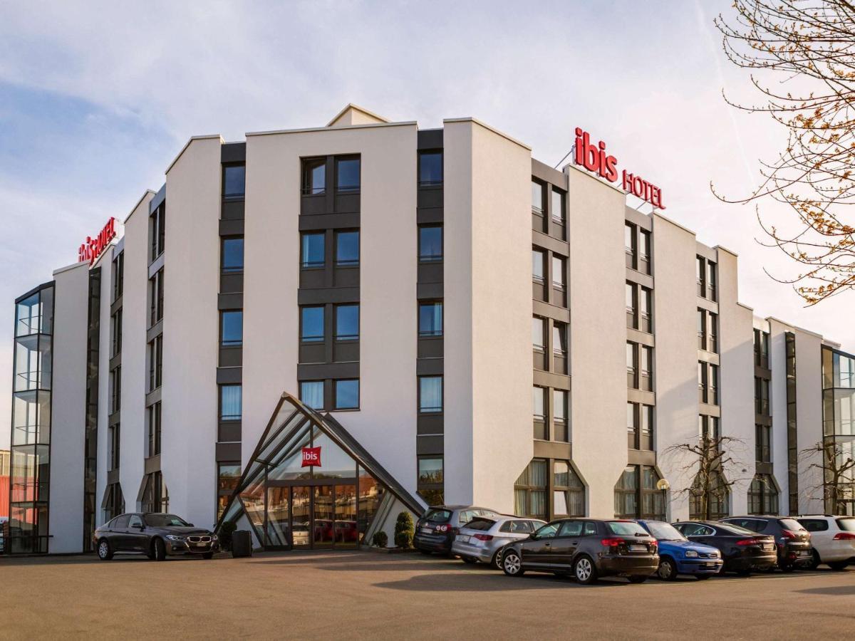 Ibis Lausanne Crissier Exterior foto